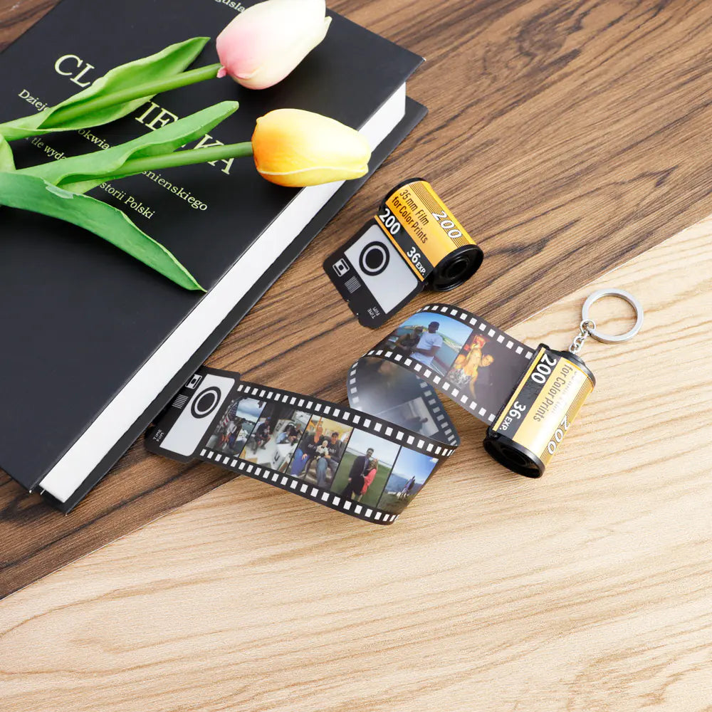 Memory Film Photo Album Keychain for Gifts (Creative)