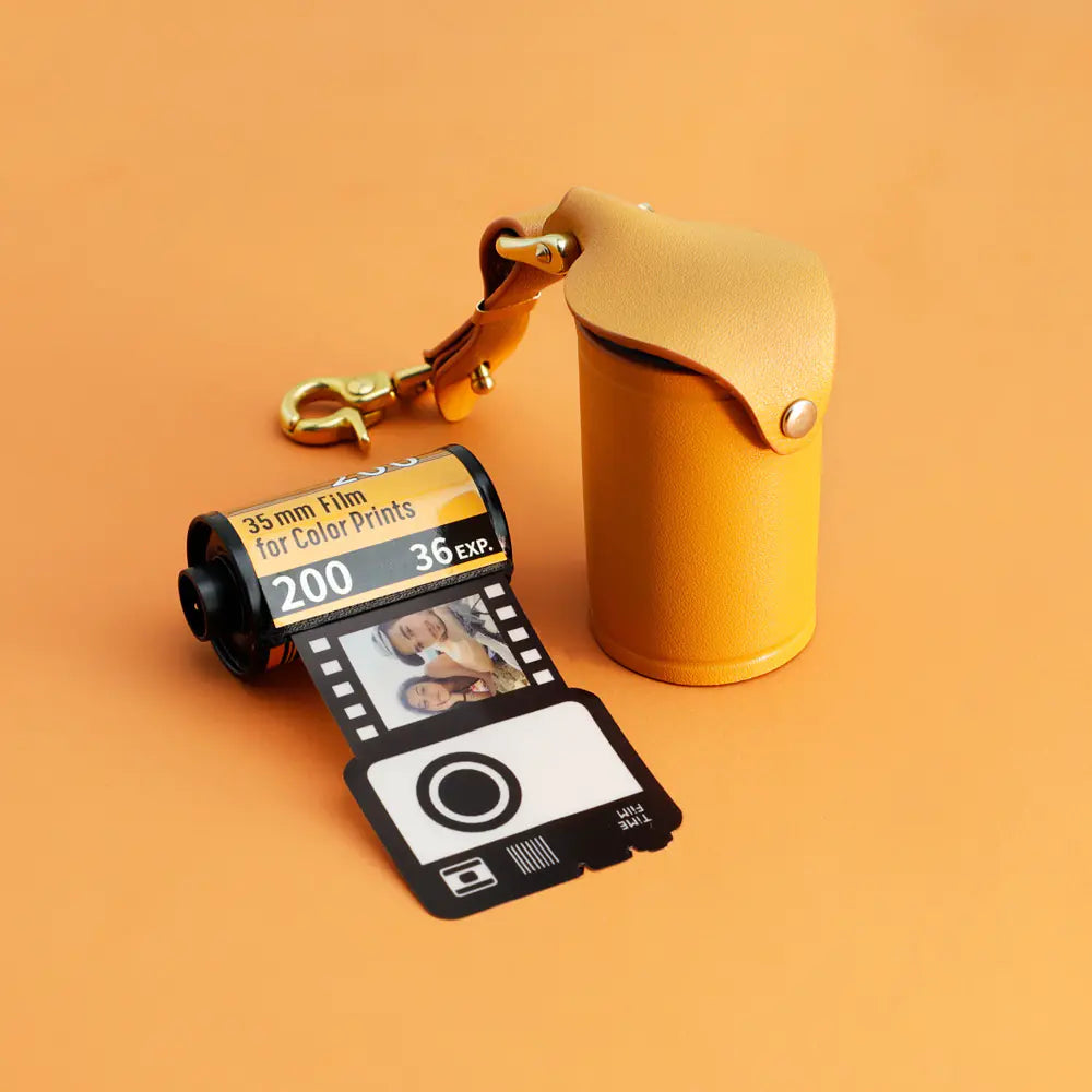 Memory Film Photo Album Keychain for Gifts (Creative)